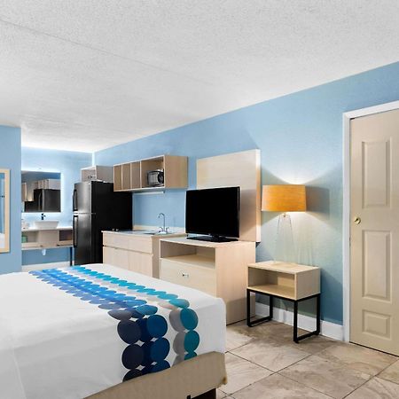Suburban Studios By Choice Hotels - Award Winning - New 2024 - Walk To Eateries & Grocery - Ultra Sparkling - Garden Rooms - Designer Lighting & Right Off I-95 - Proudly An All American Managed Property Brunswick Eksteriør billede