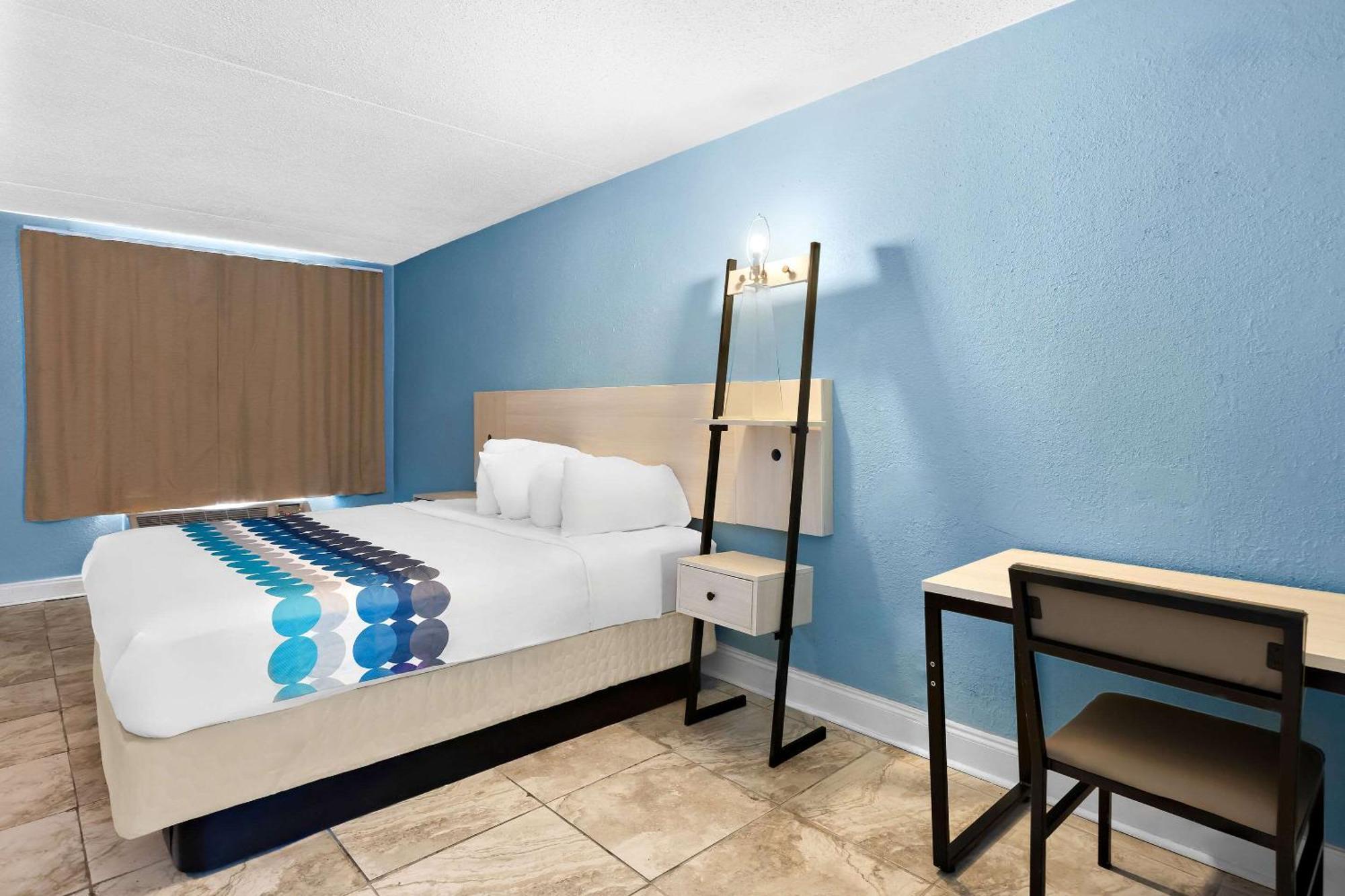 Suburban Studios By Choice Hotels - Award Winning - New 2024 - Walk To Eateries & Grocery - Ultra Sparkling - Garden Rooms - Designer Lighting & Right Off I-95 - Proudly An All American Managed Property Brunswick Eksteriør billede
